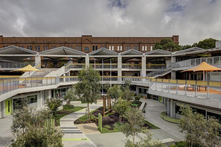 Architecture and Creative Practices for the City and Landscape